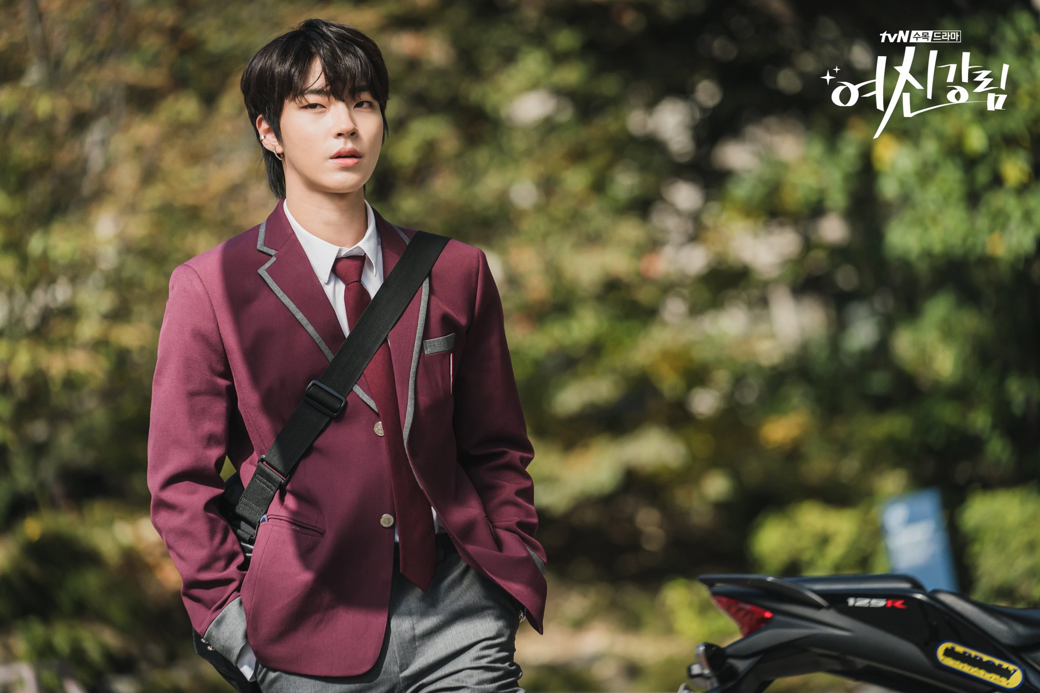 Hwang In Yeob Tampil Jadi Berandalan Berhati Emas dalam Drama “True Beauty”
