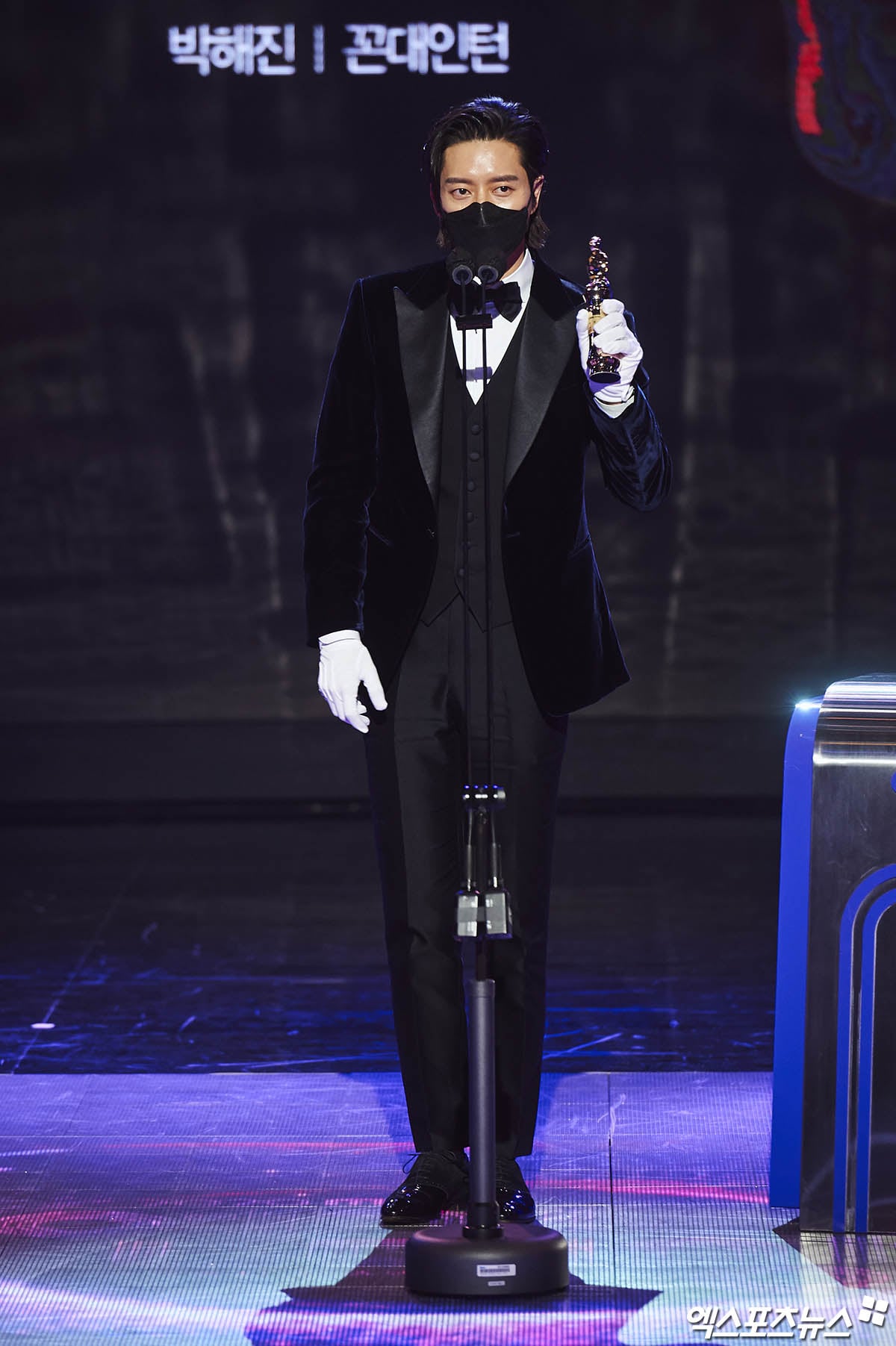 park-hae-jin-ungkap-alami-tekanan-saat-menangkan-daesang-pertamanya