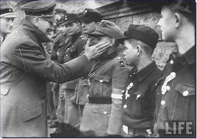 Foto-foto Saat Terakhir Hitler