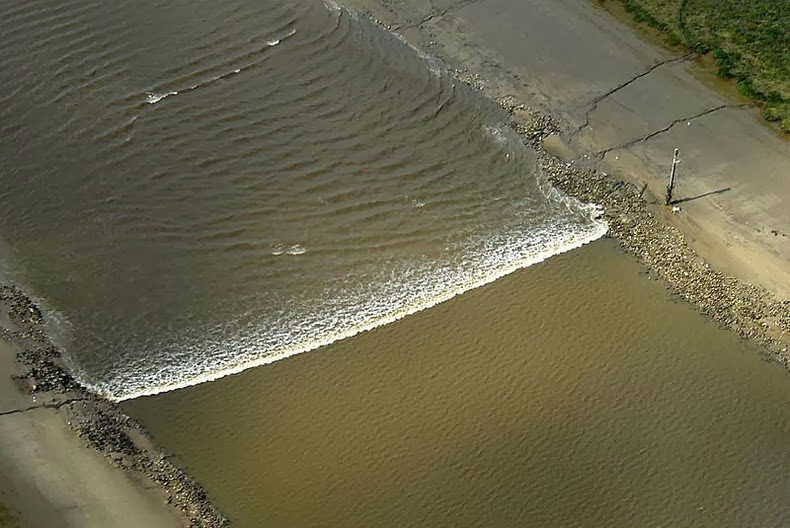 Tidal Bore, Fenomena Alam yang Langka terjadi &#91;Harus Tau!!!&#93;