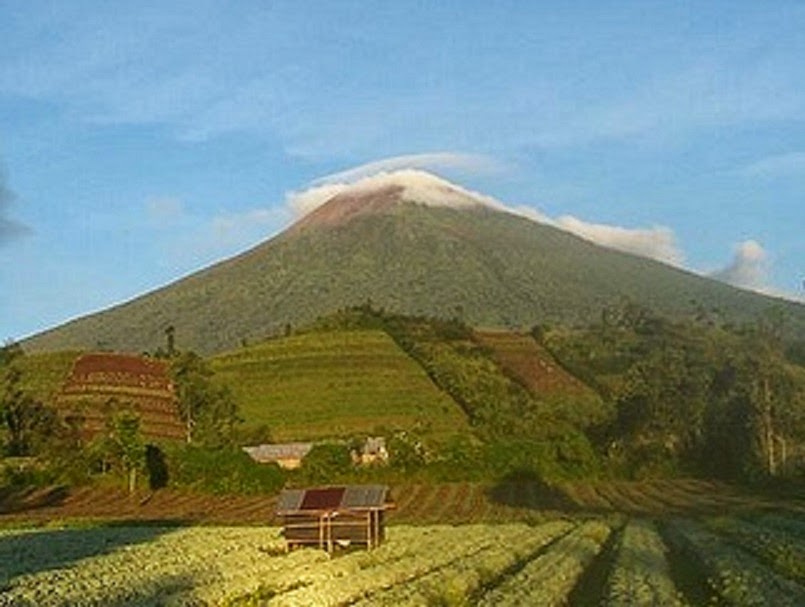 Bisakah Gn. Slamet belah Pulau Jawa? Ini respons para pakar