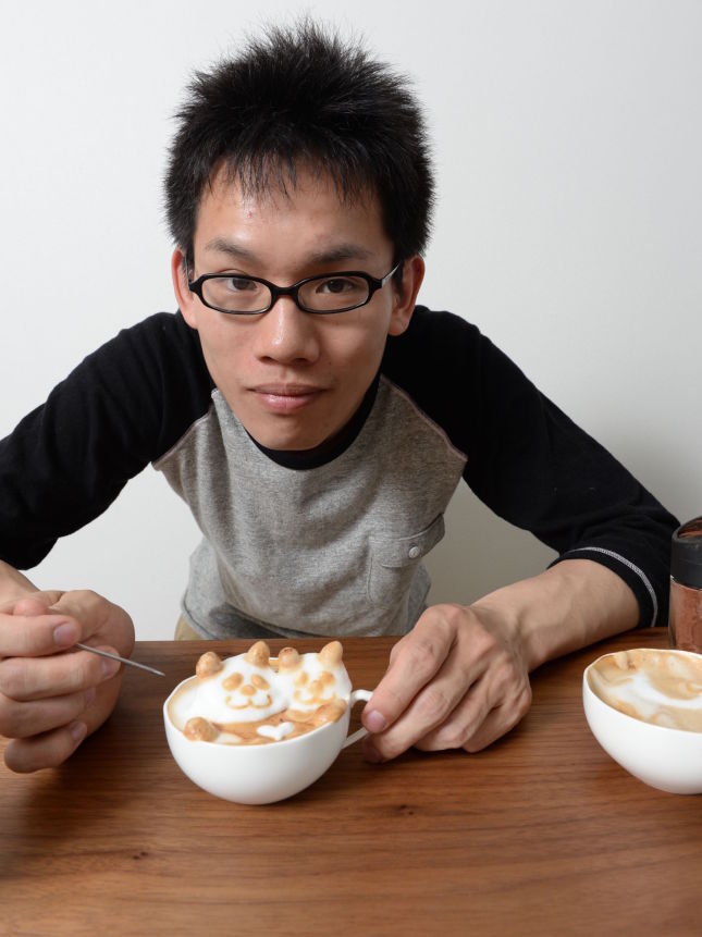 Seni Foam Kopi 3 Dimensi Karya Kazuki Yamamoto 