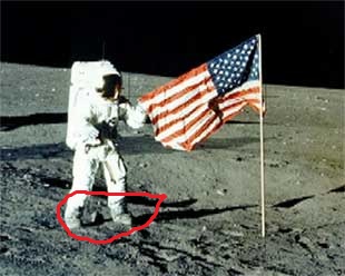 Kejanggalan &amp; Realita Neil Armstrong dan TransFormer 