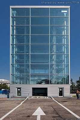Tempat Parkir Modern