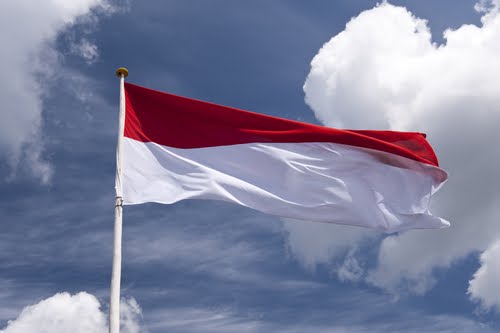 kammi-coba-turunkan-bendera-di-gedung-kpk