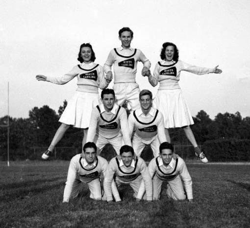 Foto-Foto Perkembangan Cheerleaders Dari Masa Ke Masa