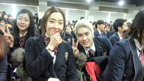 k-pop-update-news-pict-video