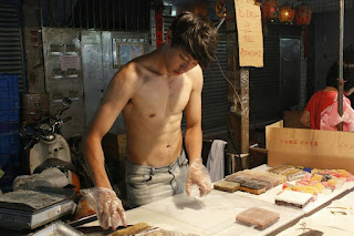 Heboh Para Penjaga ganteng dan berbadan sexy di Taiwan