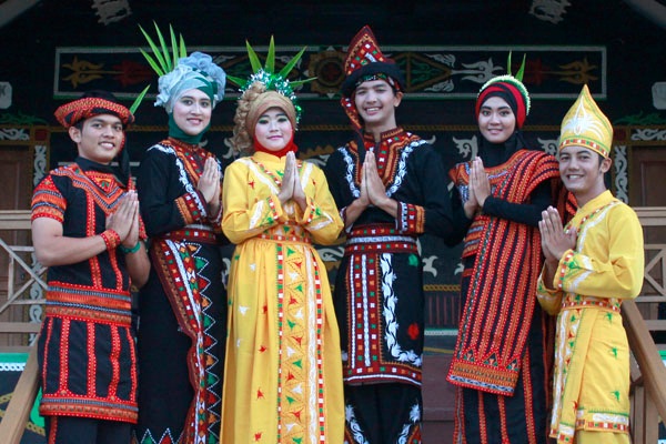 Bahasa Daerah Tersulit Untuk Di Pelajari Di Indonesia