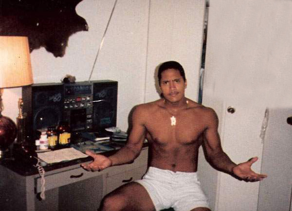 foto dwayne johnson (The Rock) dari cupu ke sangar !!!
