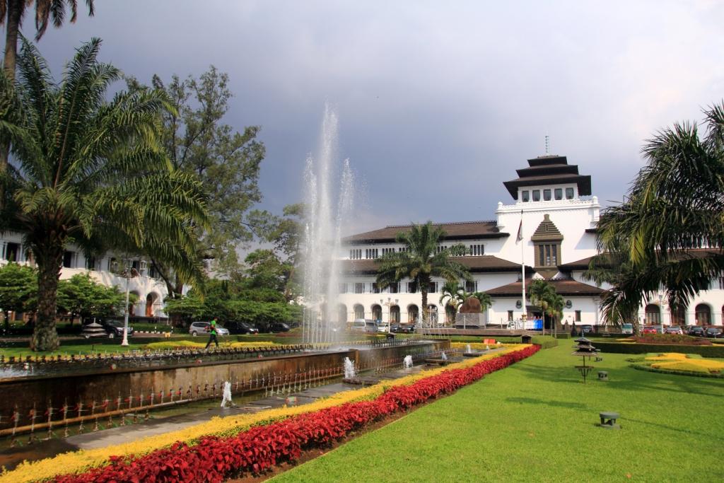 85 Tempat Wisata di Bandung dan Sekitarnya
