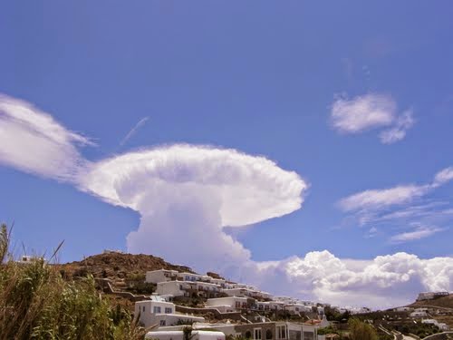 Awan Pancake Salah Satu Awan Yang Dianggap Berbahaya Bagi Dunia Penerbangan, Cek!