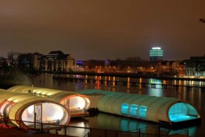 5 Tempat Berenang Terbaik di Dunia