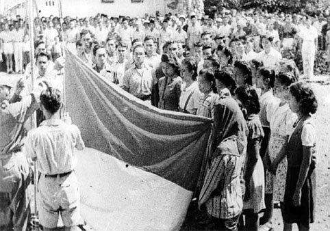 &#91;Tahukah Anda&#93; Bendera Pertama Indonesia dari Kain Tenda