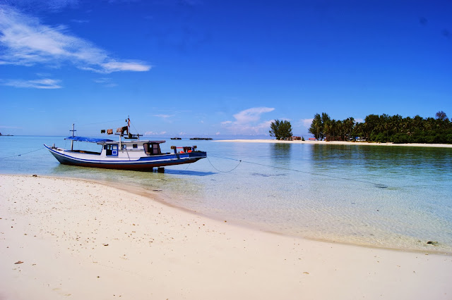 Pulau Samber Gelap (Kotabaru), Bukti KalSel Tak Kalah Indah Dengan Raja Ampat
