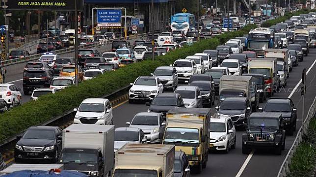 Anies Klaim Kemacetan di DKI Turun, Faktanya Tak Ada yang Berubah
