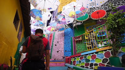 Wisata ke Kampung Warna Warni ? Wajib coba gan nuansa baru
