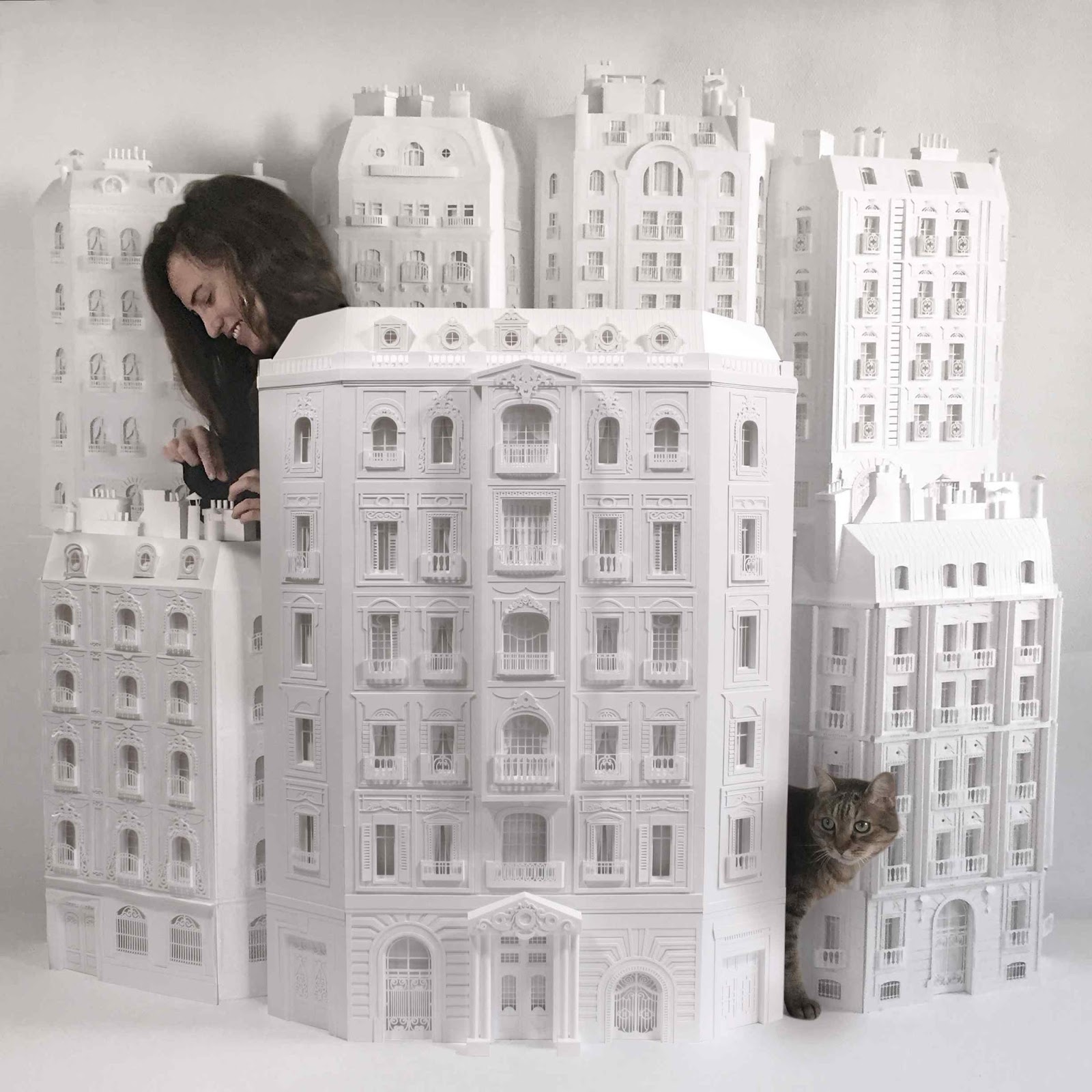 Camille Ortolli : Desainer spesialis kertas