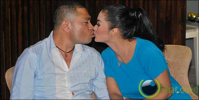 Diantara Para Artis Ini, Siapa Yang Ciumannya Paling Hot ! [+foto]