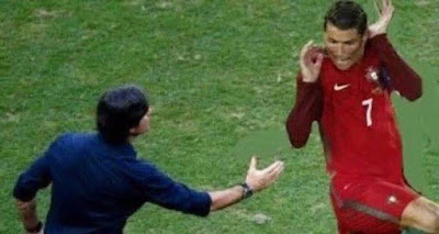 Gambar Editan Gaya Centil Ronaldo Setelah gagal Eksekusi Penalti gan....