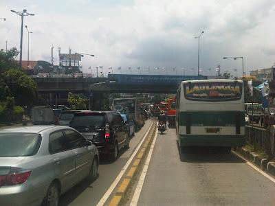 &#91;info&#93; FENOMENA Pengguna Jalan Di IBUKOTA, miris gan...