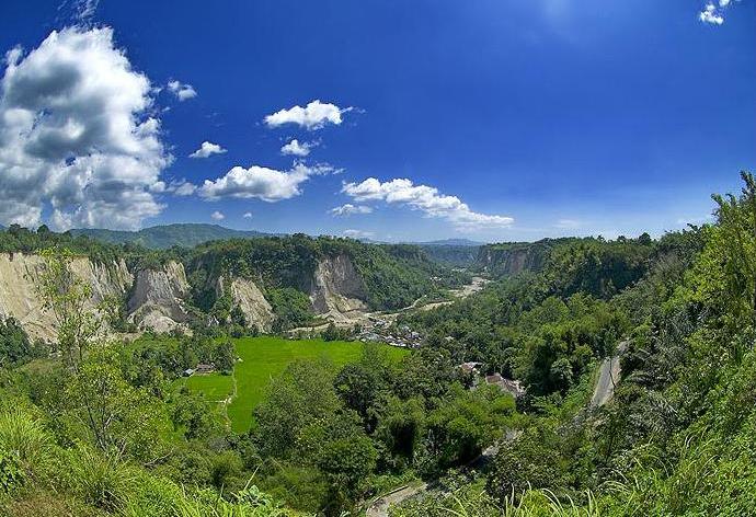 10 Tempat Wisata Di Ranah Minang
