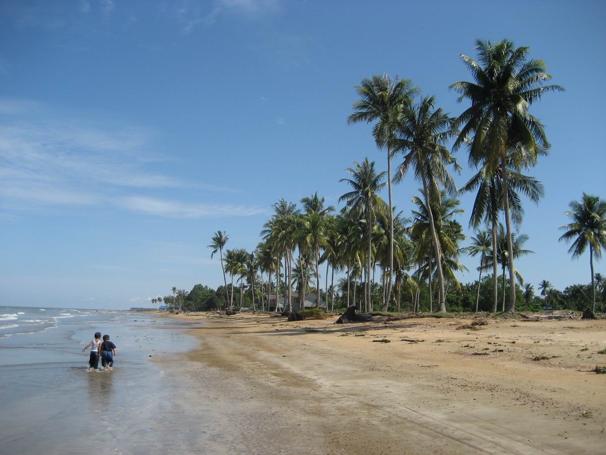 Objek Wisata Tanah Bumbu Mappanretasi (Pesta Laut Pantai