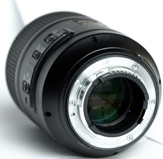 Nikon AF-S 105mm f/2.8G VR Micro IF-ED N (Nano Coating) Makro Lens