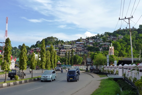 Medan vs Jayapura