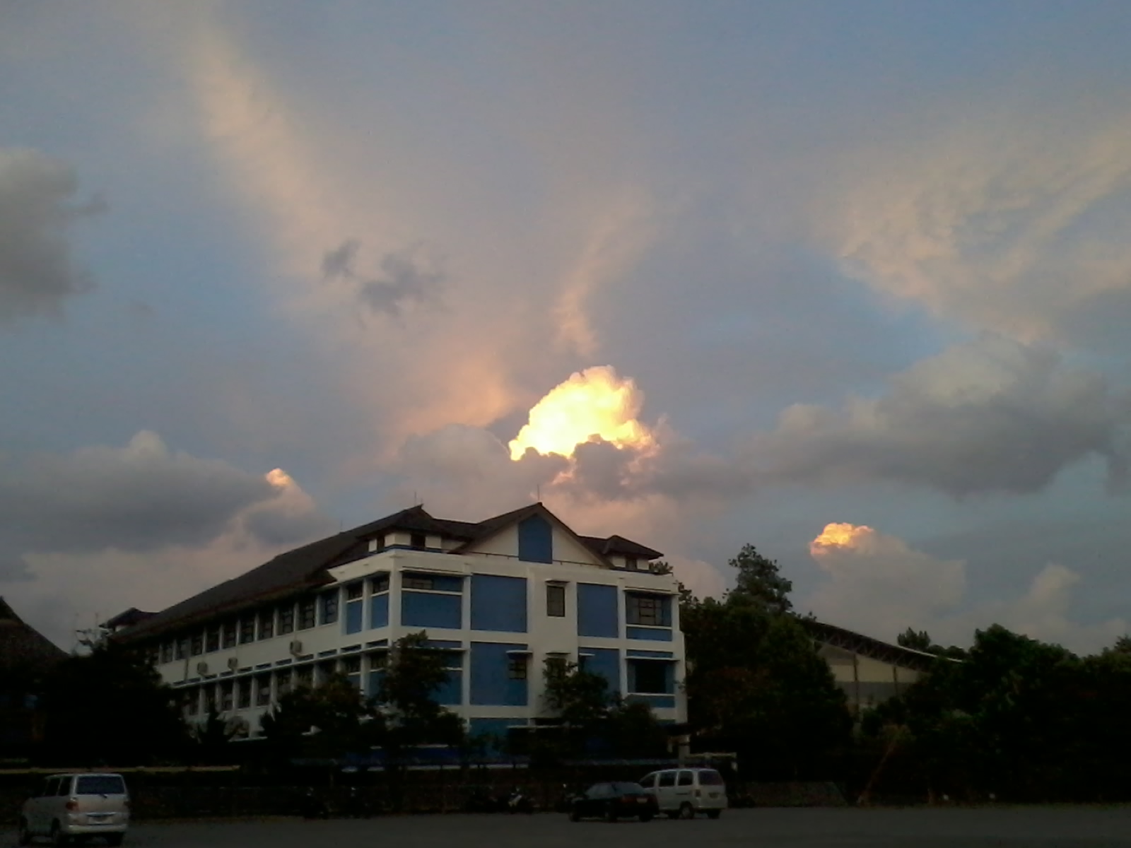 &#91;FOTO&#93; Langit Senja Jatinangor