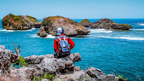 Pesona Keindahan 5 Pantai Terbaik di Pacitan - Jawa Timur