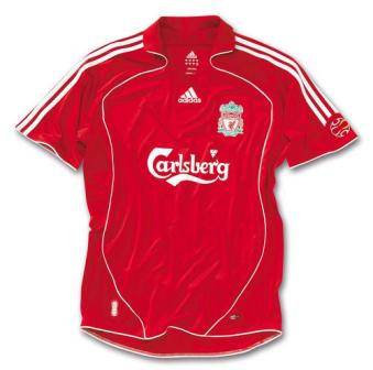 kostum Liverpool dari tahun ke tahun