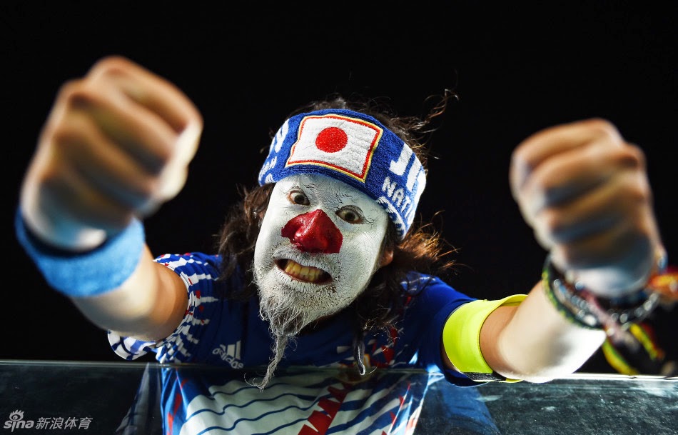 Ekspresi dan Aksi Gokil Para Suporter Jepang di Piala Dunia 2014