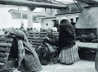 Foto detik detik sebelum kapal titanic tenggelam terkenal tangguh