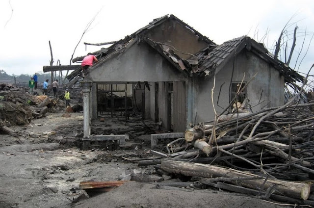 Dibalik Keindahan Indonesia Ada Bahaya Yang Mengancam