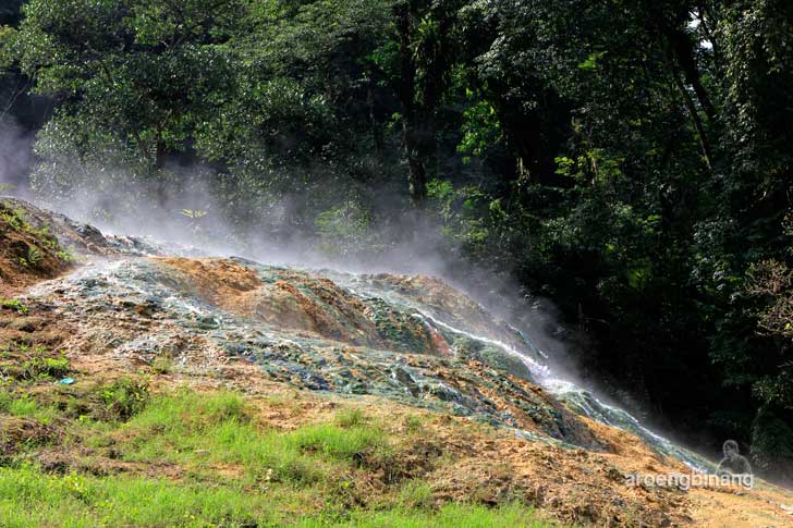 &#91;CoC Regional: Lokasi Wisata&#93; Tebing Belerang Baturraden Banyumas
