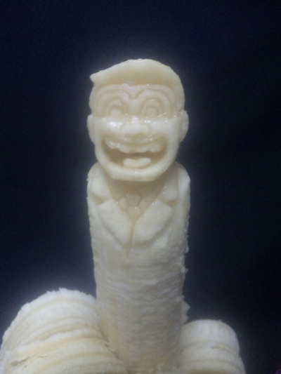 Seni Ukir Dari Pisang. UNIK gan Pict++