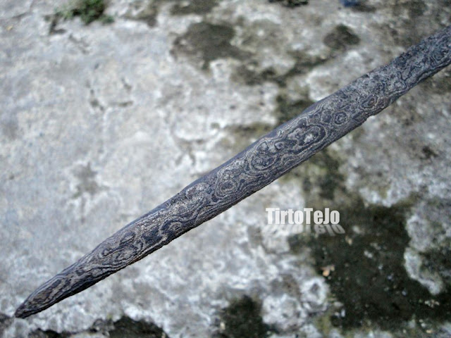 KERIS TUA SERBU - sekitar limaratus ribu