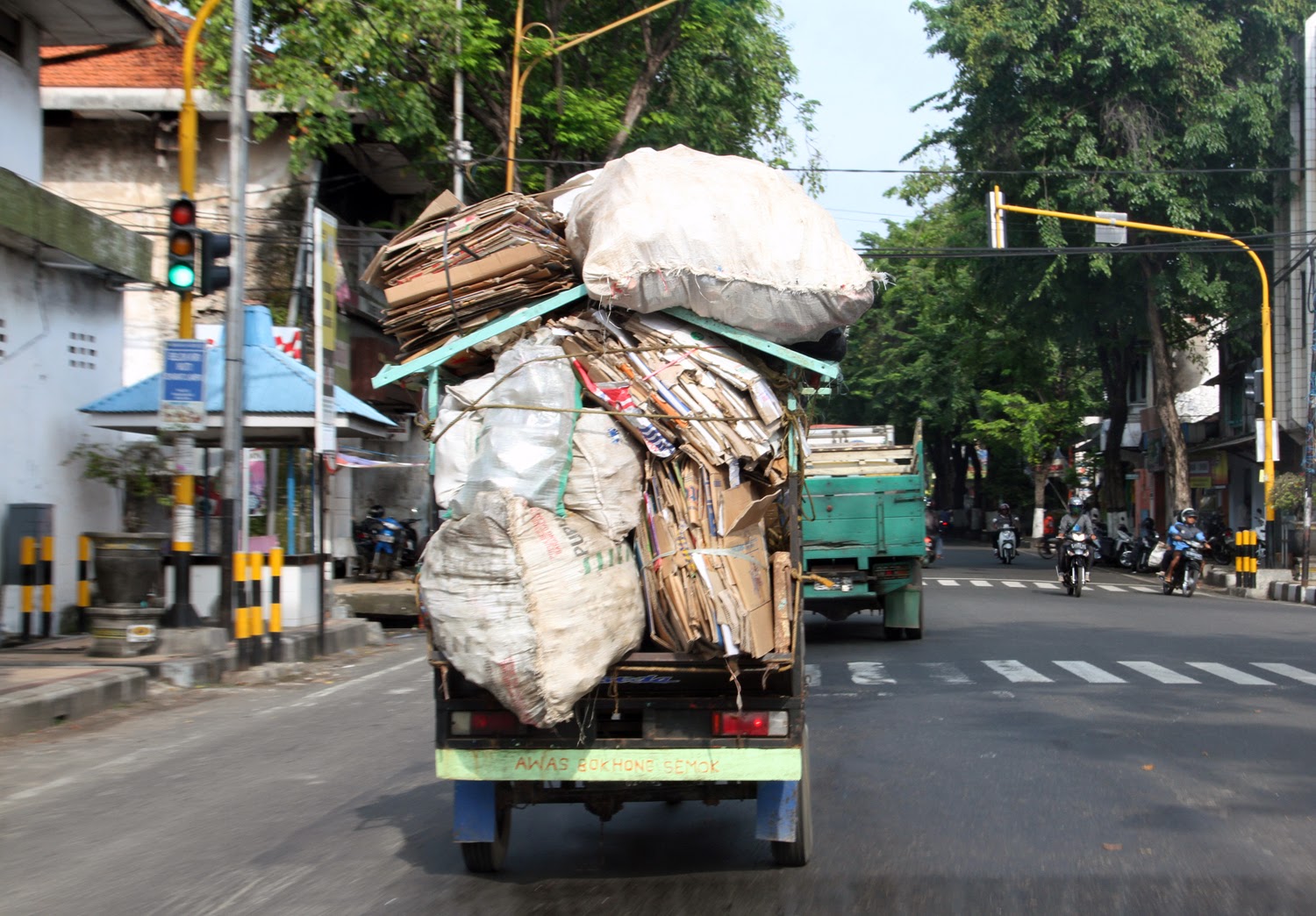 Inilah KeNekatan Warga Cina VS Indonesia 