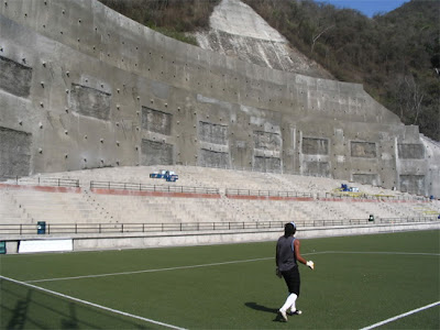 8 Stadion Sepakbola Terunik di Dunia