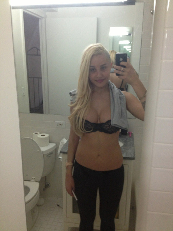 Sensasi Foto Hot Amanda Bynes Aktris Muda Hollywood