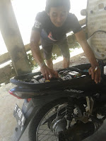 CARA CARA DALAM MENAMBAL KEBOCORAN PADA TANKI SEPEDA MOTOR