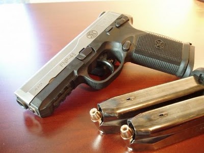 10 Pistol Terbaik Yang Pernah Diproduksi