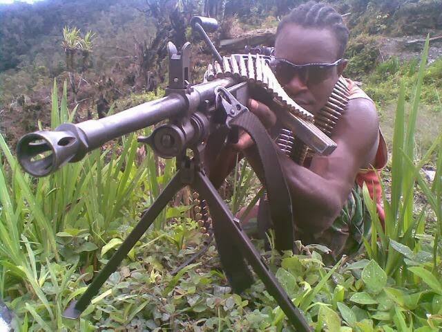 ini-sederet-aksi-brutal-bersenjata-rambo-cs-di-tanah-papua