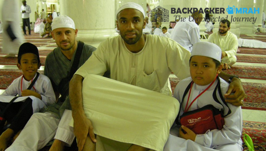 5 Pemain Bola Muslim Liga Eropa Yang Sudah Umroh 