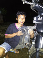 CARA MUDAH MENGGANTI LAMPU RITING DEPAN SEBUAH SEPEDA MOTOR BEBEK