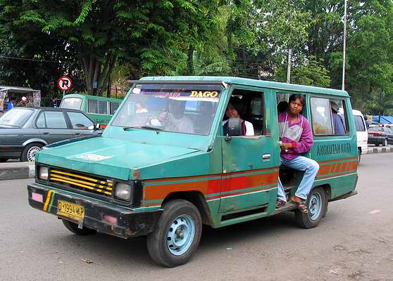 Anak Gaul 70 - 90, pasti tau beberapa mobil ini..