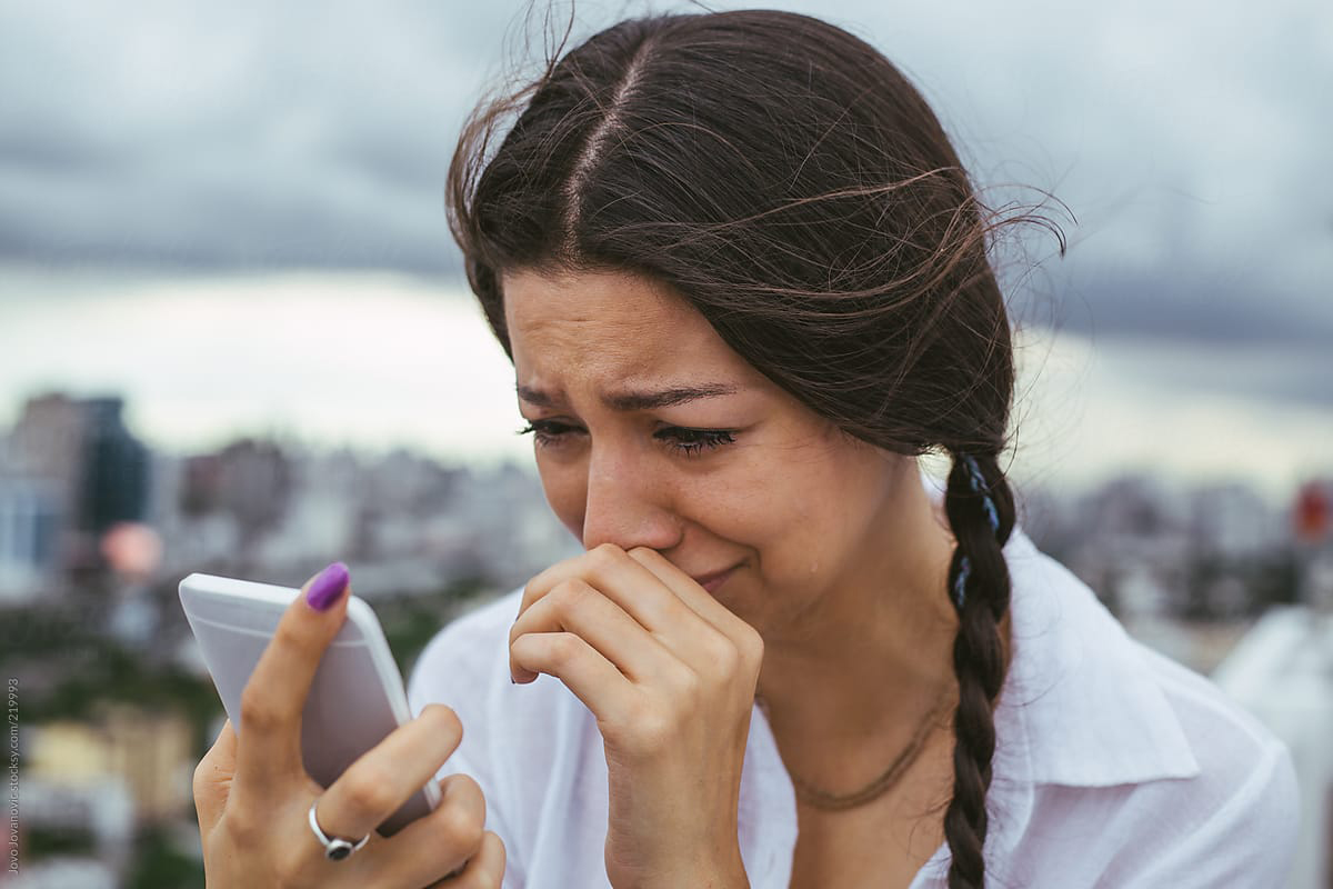 Jangan Terjebak Toxic Relationship - 5 Alasan Kamu Lebih Putuskan Pacarmu