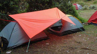10 Peralatan Survival yang Wajib Anda Bawa Saat Petualang