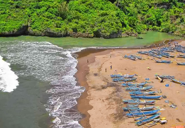 pantai di Wonosari &amp; makanan khasnya,JOGJAKARTA